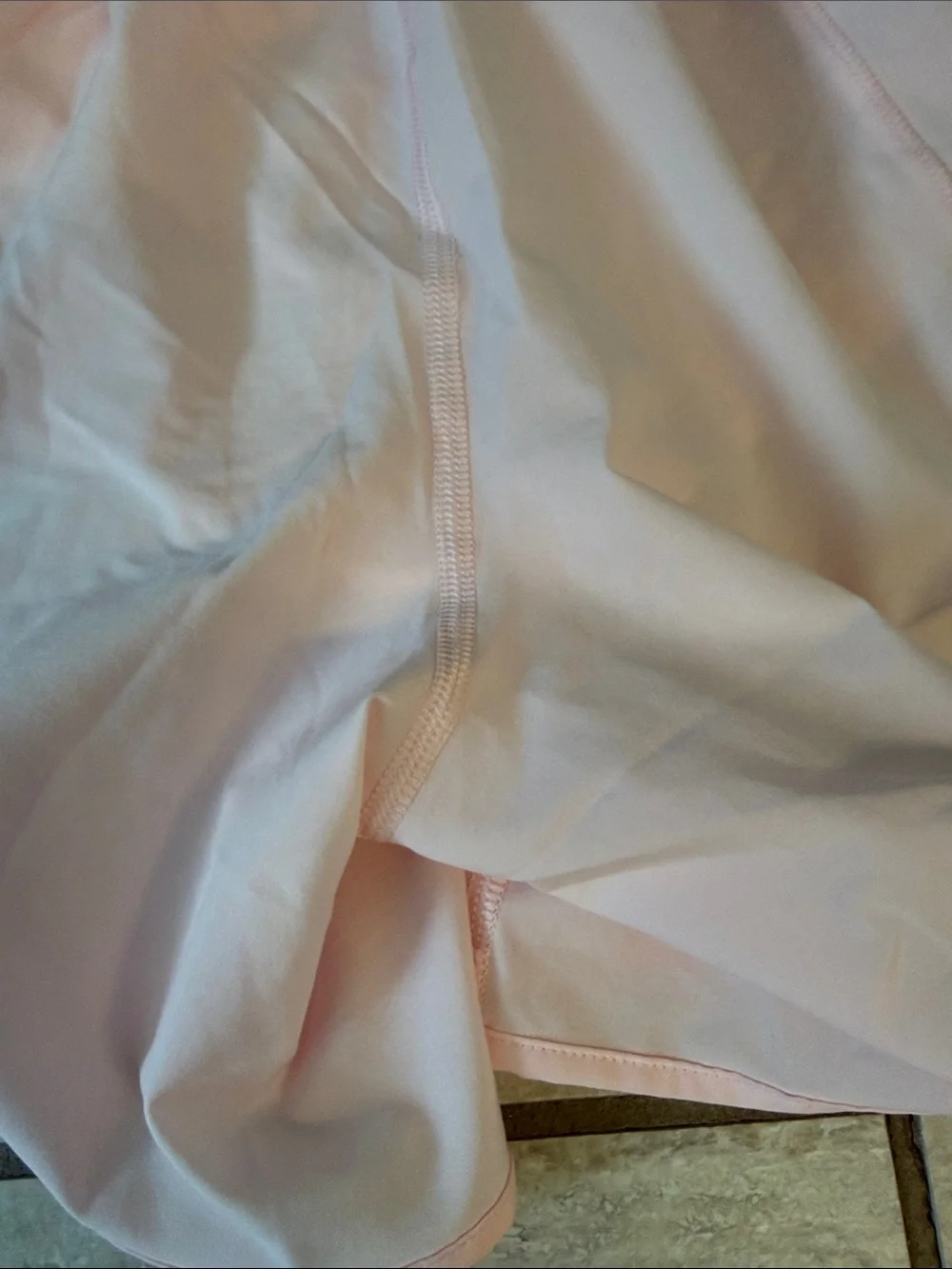 Lululemon Track That Mid-Rise Lined
Short 5" Strawberry Milkshake Size 6 - Picture 16 of 16